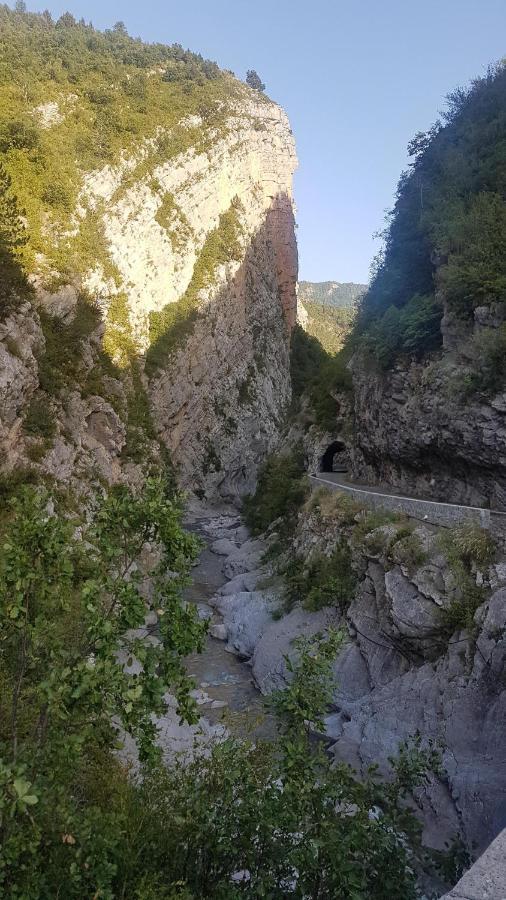 La Provence Vous Attend - 2Eme Etage Digne-les-Bains ภายนอก รูปภาพ