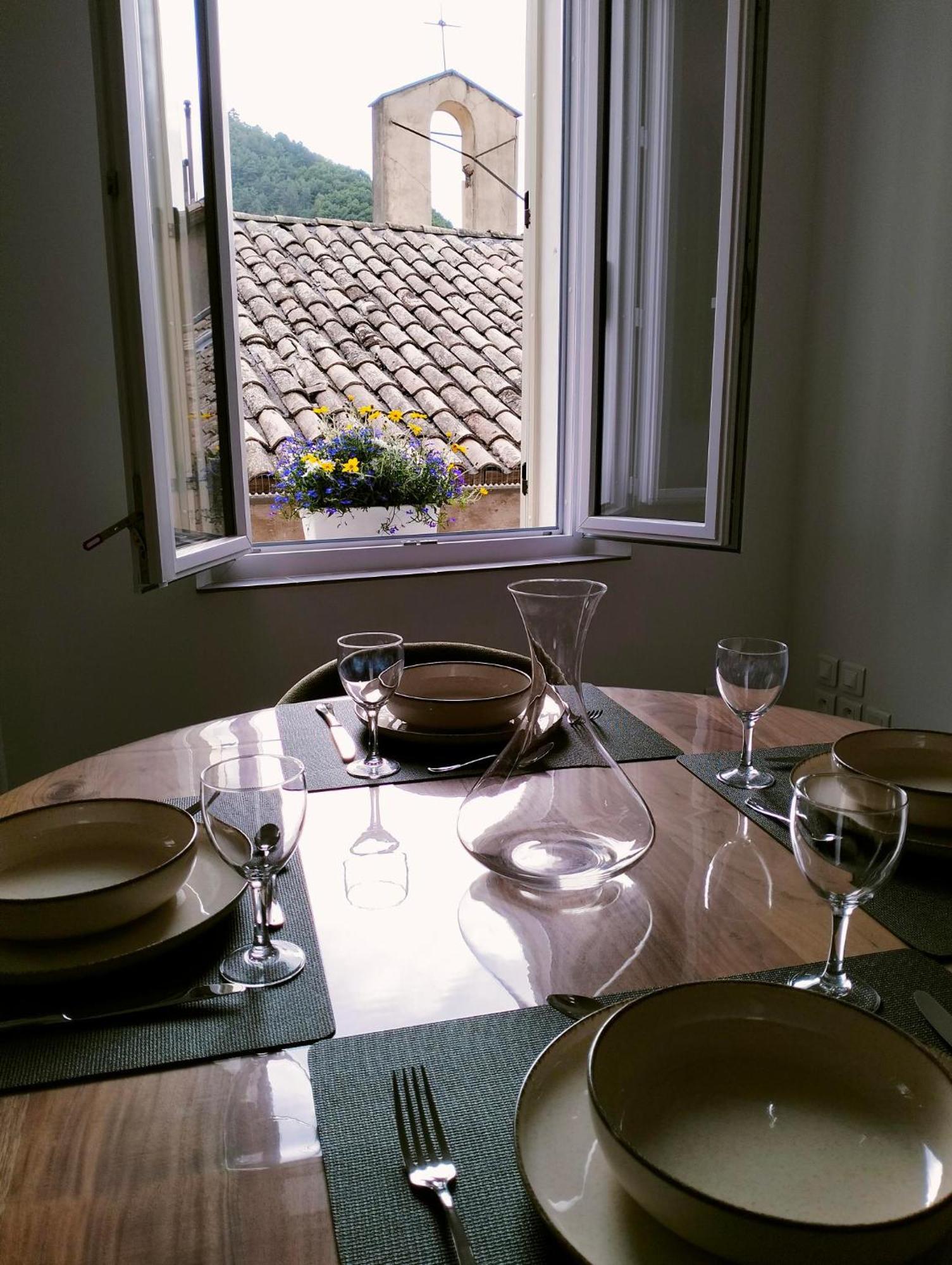 La Provence Vous Attend - 2Eme Etage Digne-les-Bains ภายนอก รูปภาพ